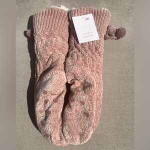 Lauren Conrad Fuzzy, Warm Slipper Socks Size S-M NWT